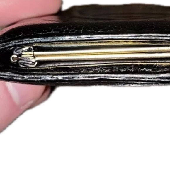 GUC CHANEL CC Logo CAVIAR Wallet Card Holder Black Leather CLASSIC LUXURY! - Picture 3 of 12